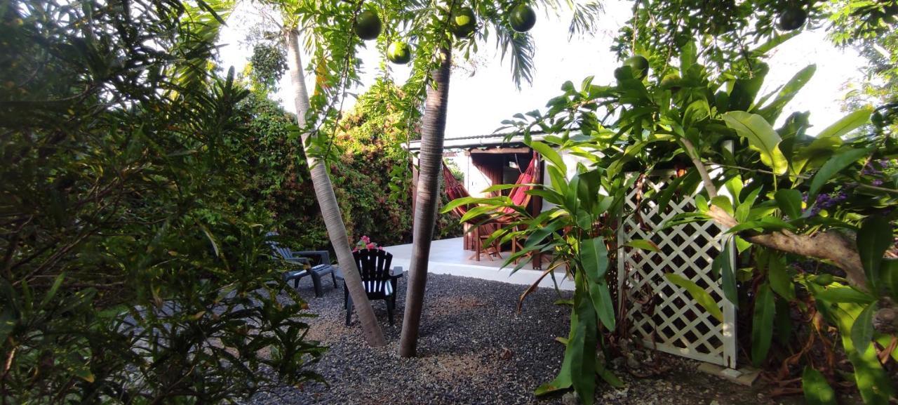 Bungalow Tout Confort Avec Piscine Partagee A 5 Mn De La Mer Сен-Франсуа Экстерьер фото